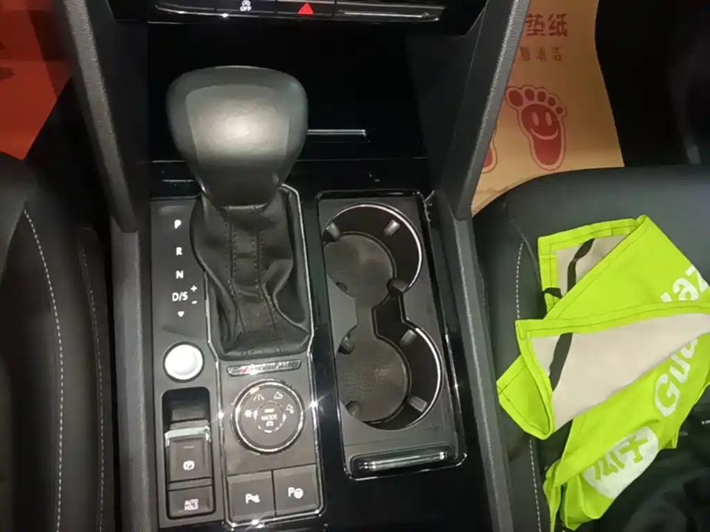 Volkswagen Teramont — миниатюра 14