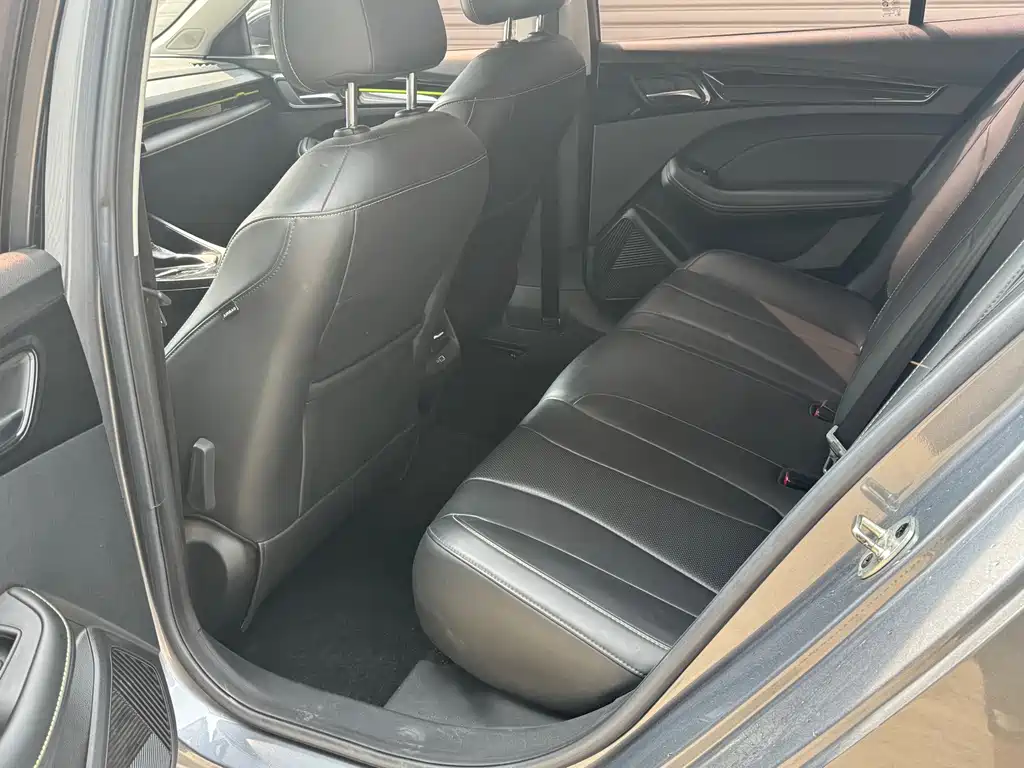 Roewe i5 — миниатюра 7