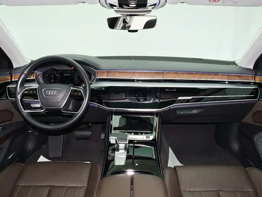 Audi A8 — миниатюра 6