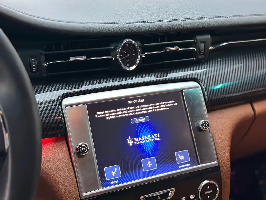 Maserati Quattroporte — миниатюра 10