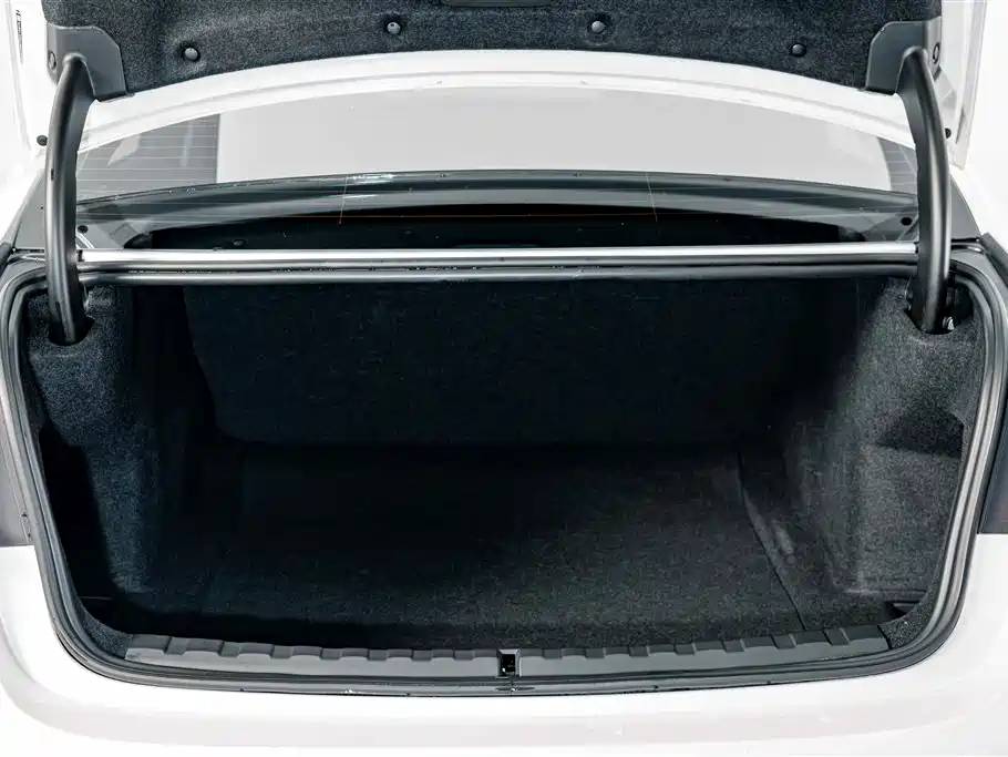 BMW 3 Series — миниатюра 22