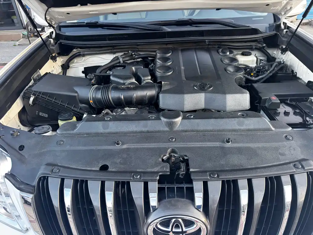 Toyota Prado — миниатюра 8