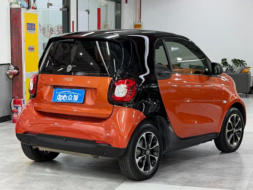 smart Smart Fortwo — миниатюра 5