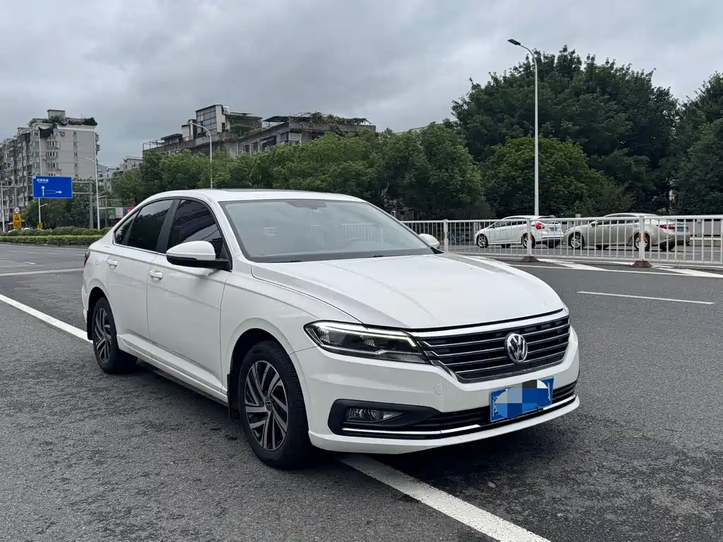Volkswagen Lavida — миниатюра 3