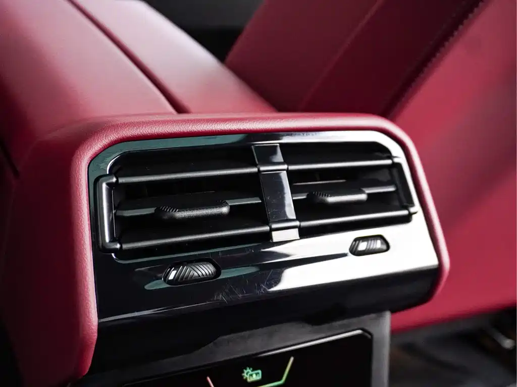 BMW 5 Series — миниатюра 15