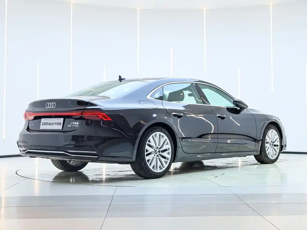 Audi A7L 2024 45TFSI S-line