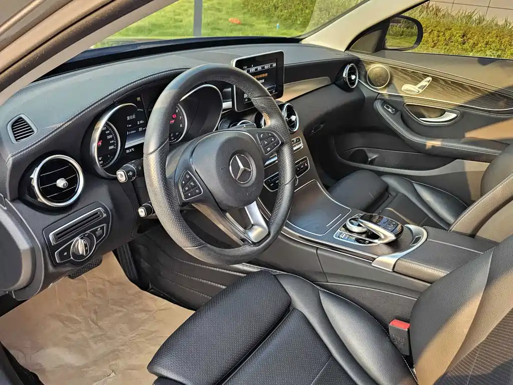 Mercedes-Benz C-Class — миниатюра 18