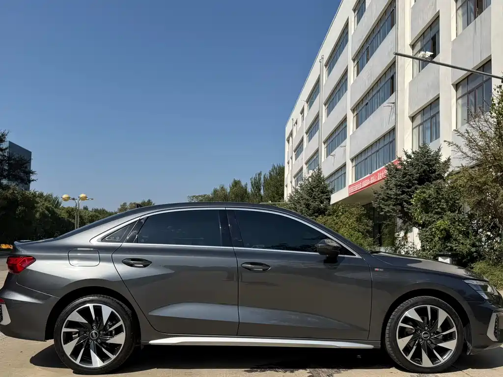 Audi A3 — миниатюра 4