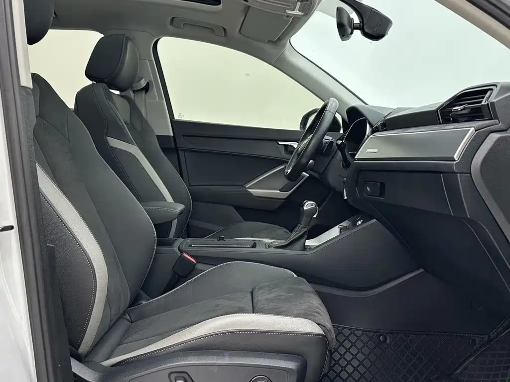 Audi Q3 — миниатюра 9