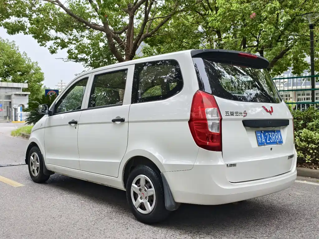 Wuling Hongguang — миниатюра 6