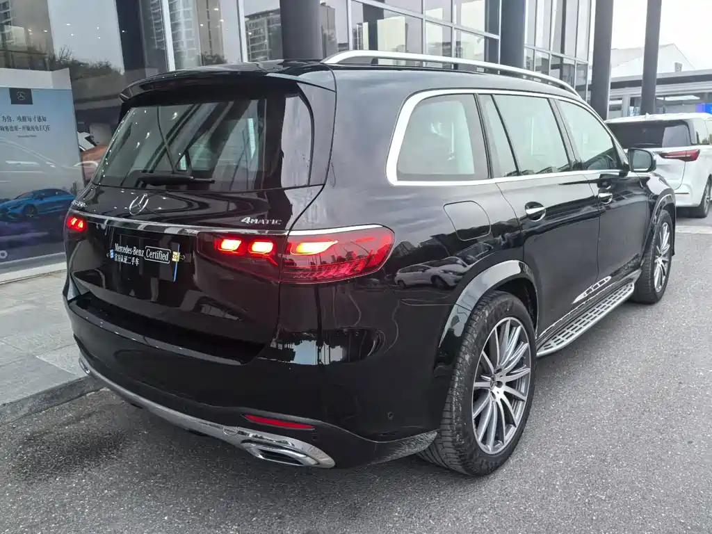 Mercedes-Benz GLS — миниатюра 8