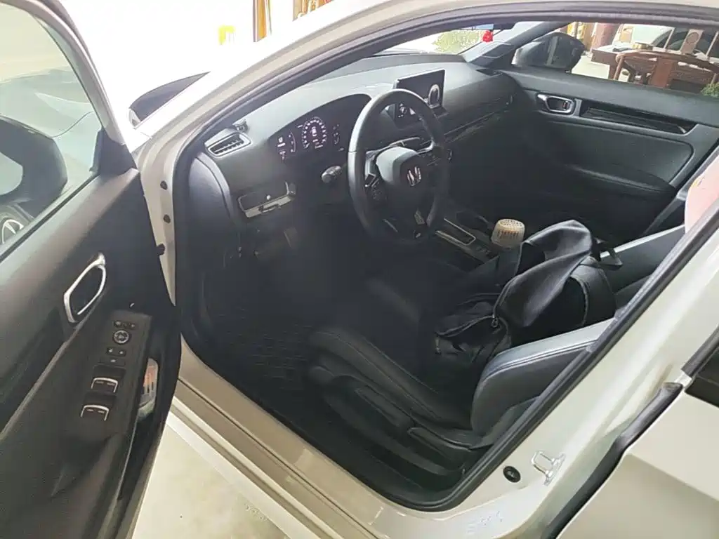 Honda Civic — миниатюра 16