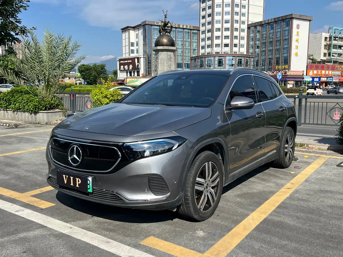 Mercedes-Benz EQA