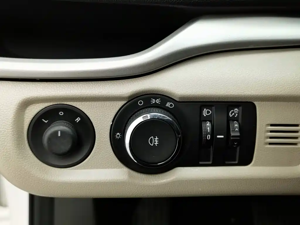 Buick Excelle — миниатюра 21