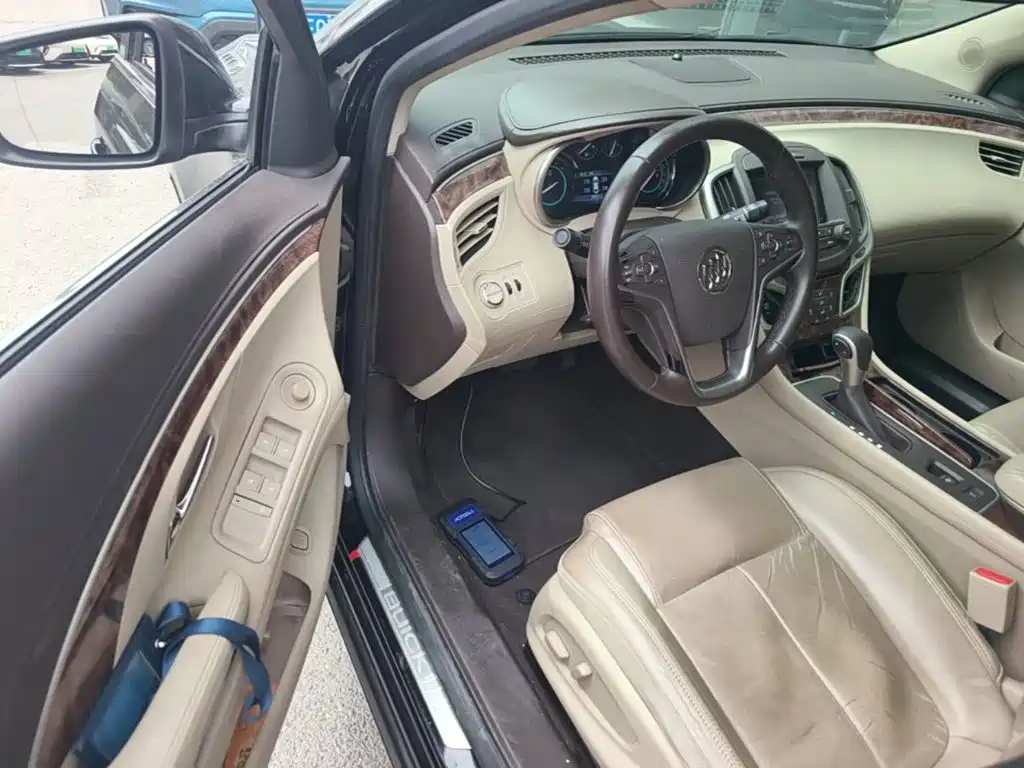 Buick LaCrosse — миниатюра 21