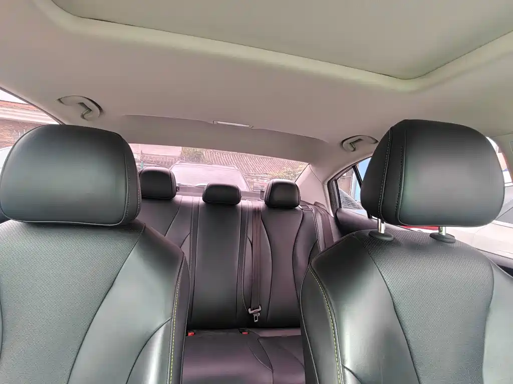 Roewe i5 — миниатюра 13