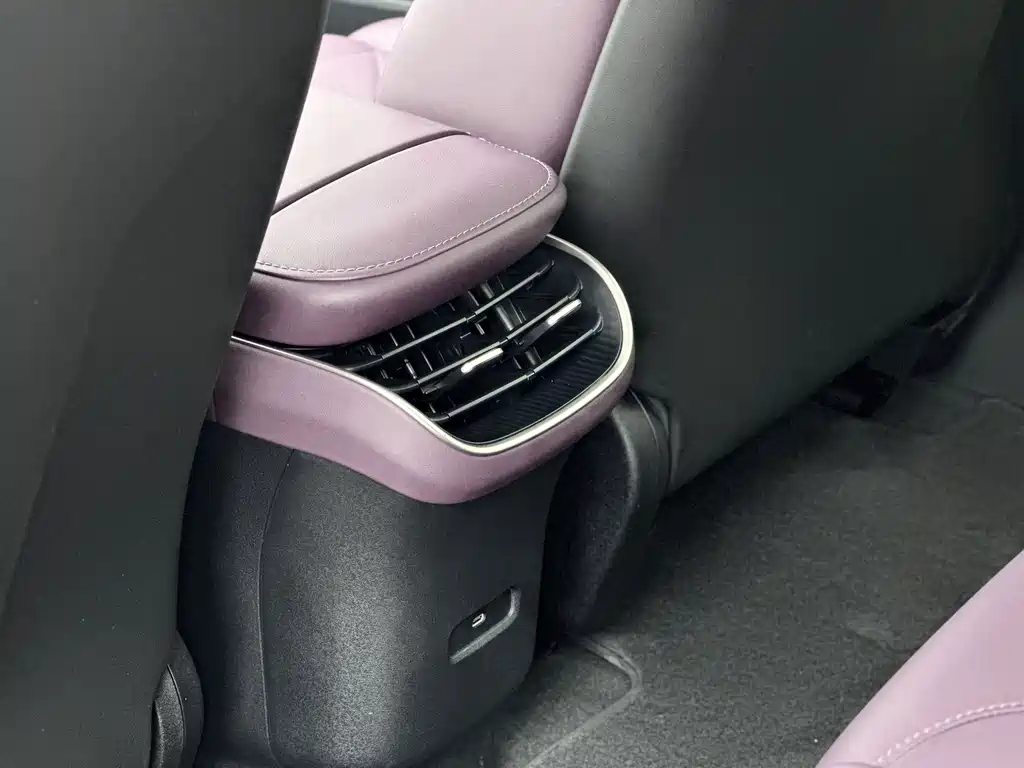 NIO ET5T — миниатюра 17