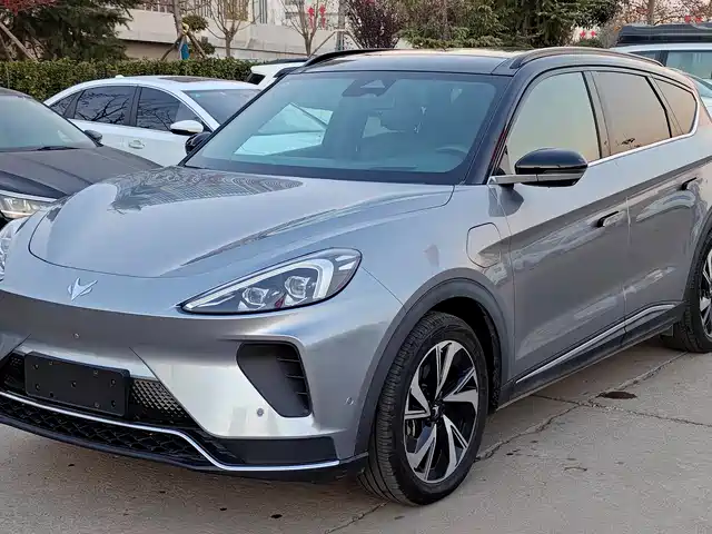 arcfox-extreme-fox polar-fox-alpha-t