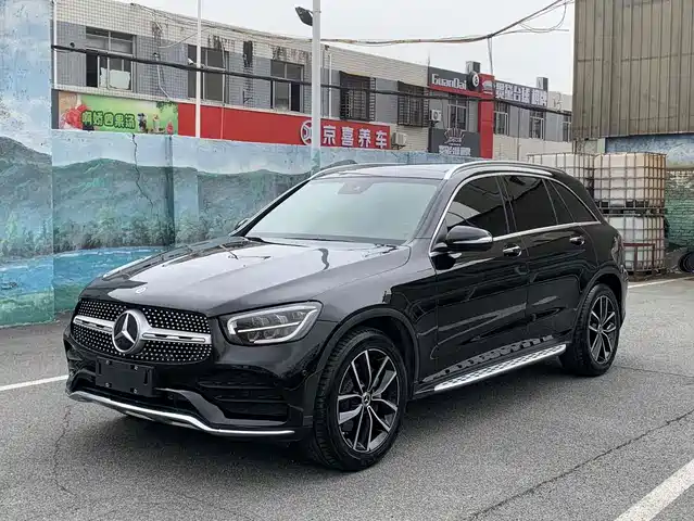 MERCEDES BENZ GLC