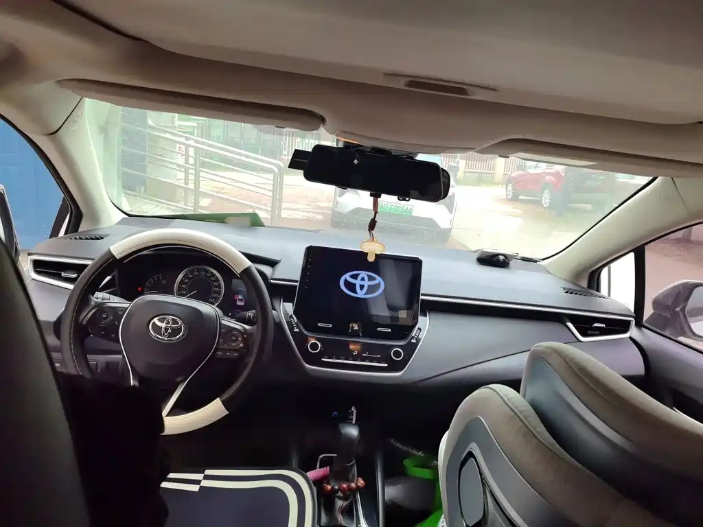 Toyota Corolla — миниатюра 5
