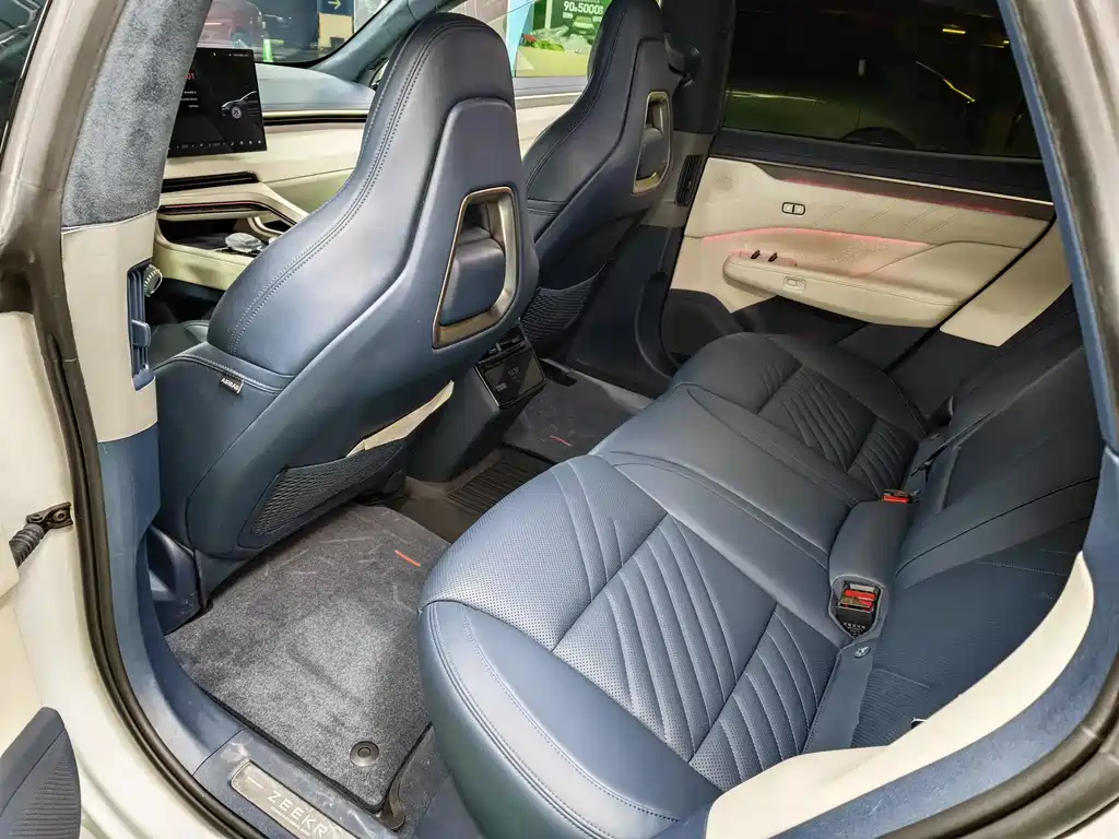 ZEEKR EXTREME KRYPTON 001