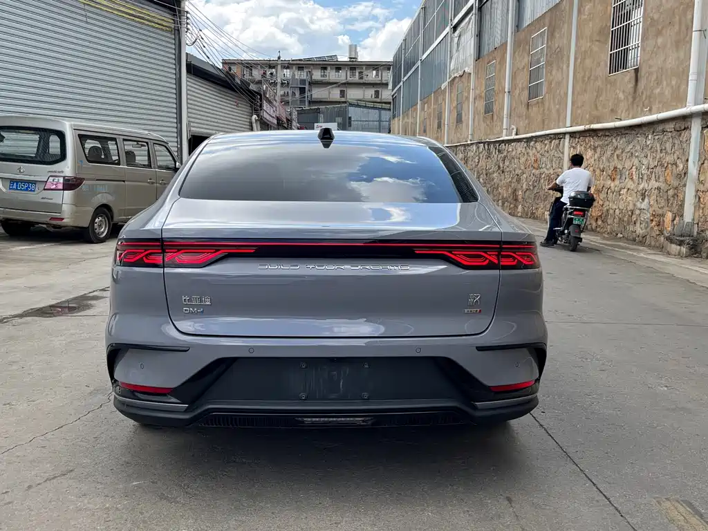 BYD Han — миниатюра 15
