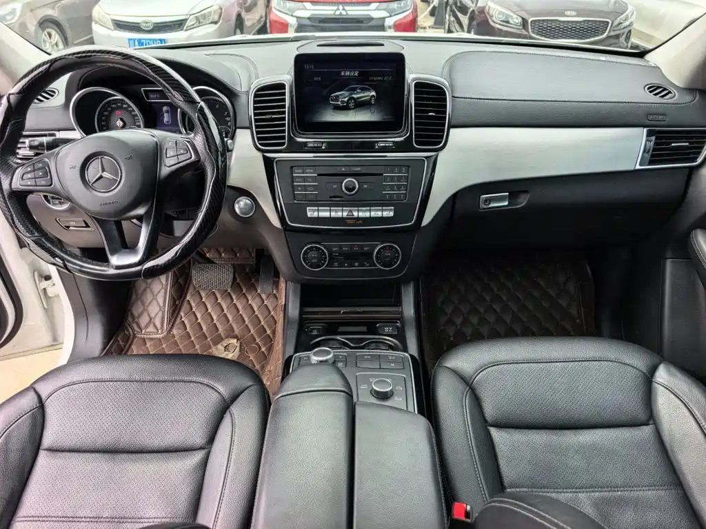 Mercedes-Benz GLE Coupe — миниатюра 10