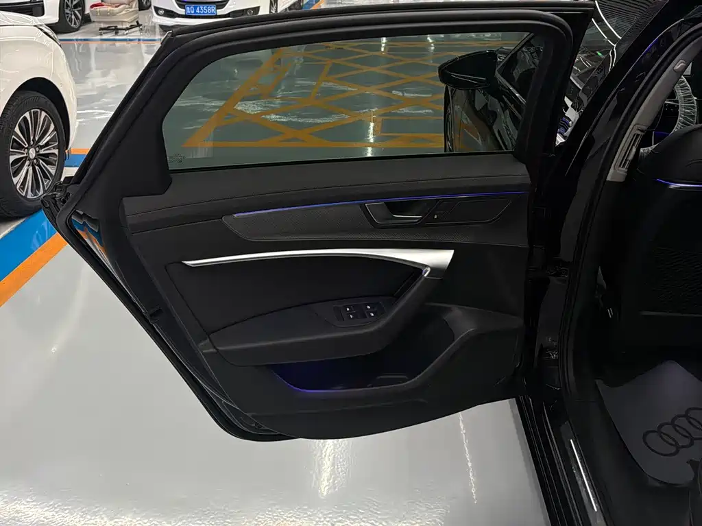 Audi A6L — миниатюра 17