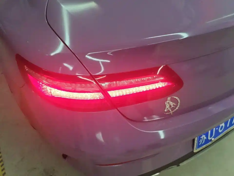 Mercedes-Benz E-Class (Import) — миниатюра 11