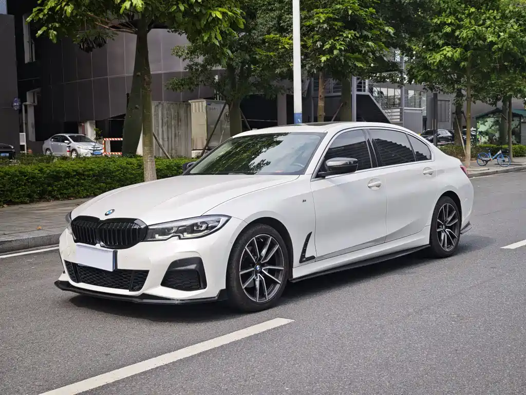 BMW 3 Series 2020