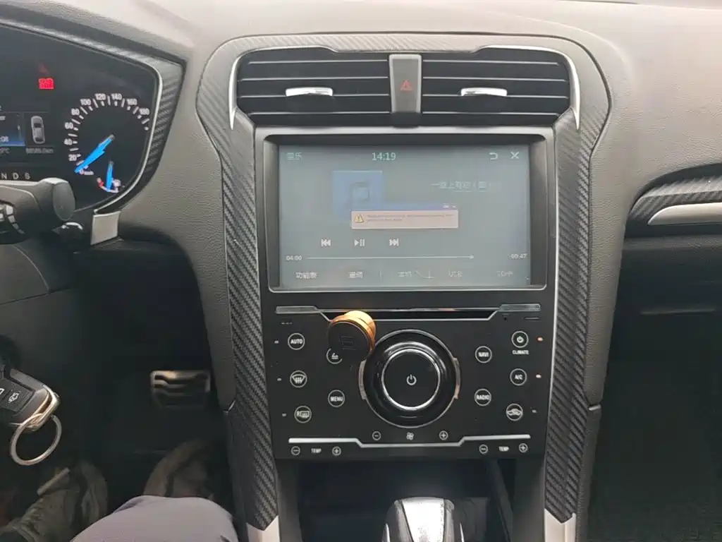 Ford Mondeo — миниатюра 13