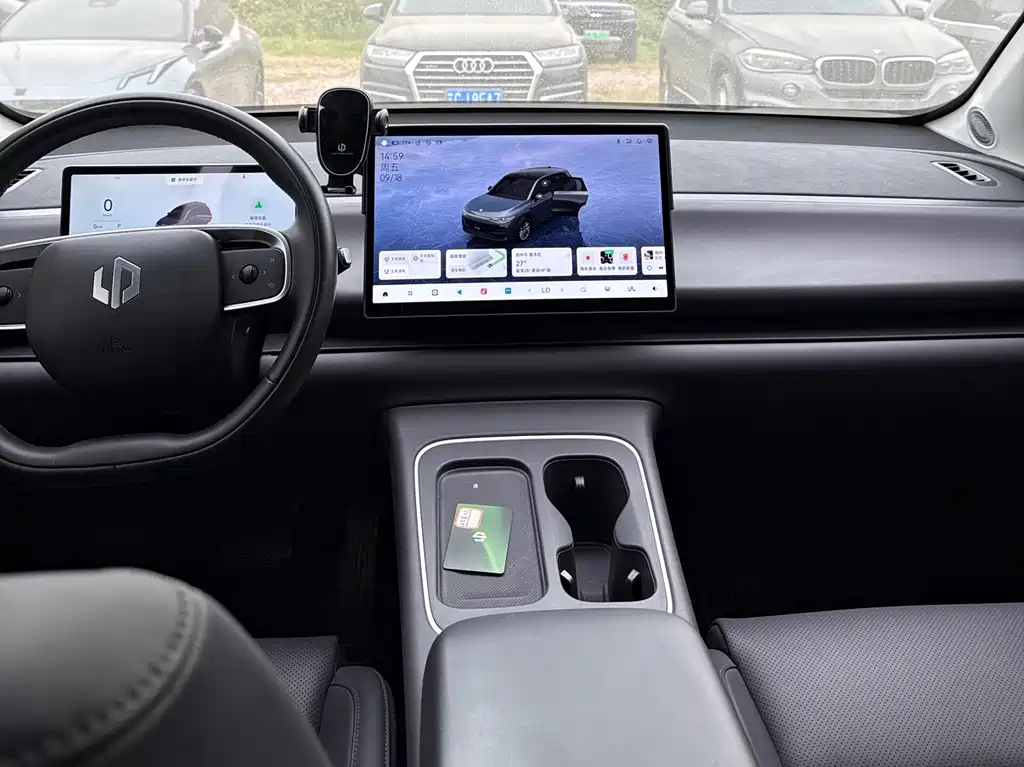 Leapmotor Leapmotor C10 — миниатюра 6