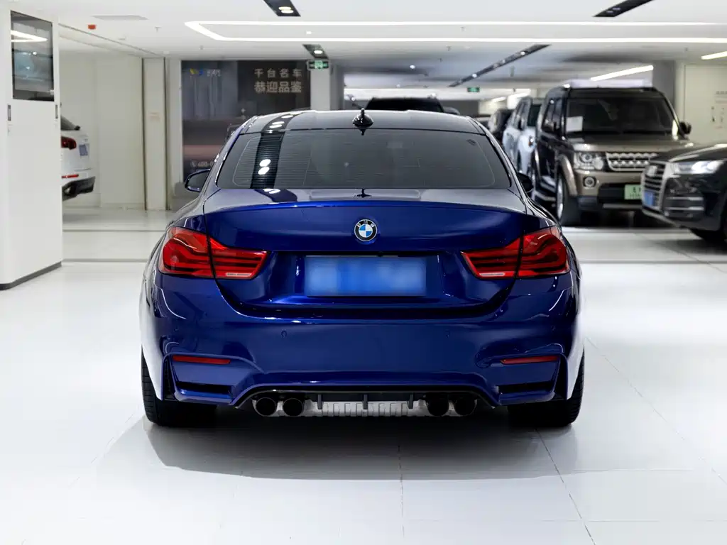 BMW M4 — миниатюра 6