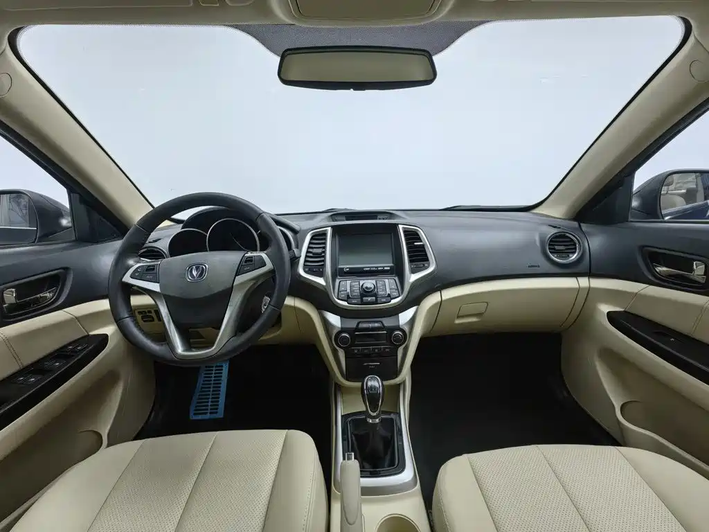 Changan Eado — миниатюра 5