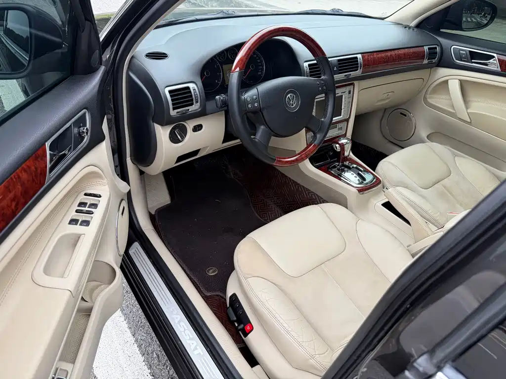 Volkswagen Passat Lingyu — миниатюра 8