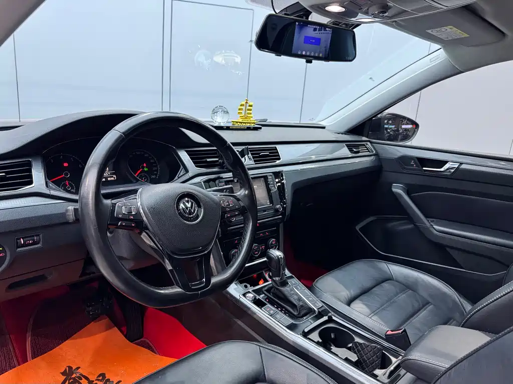 Volkswagen Passat 2017 330TSI DSG