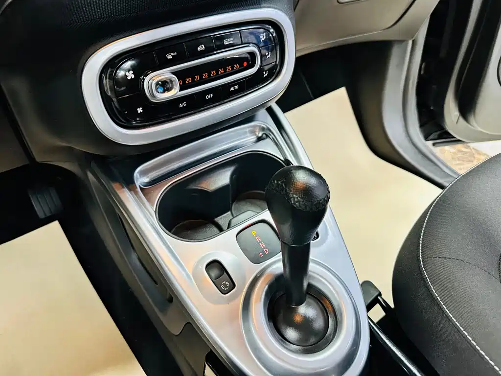 smart Smart Fortwo — миниатюра 35