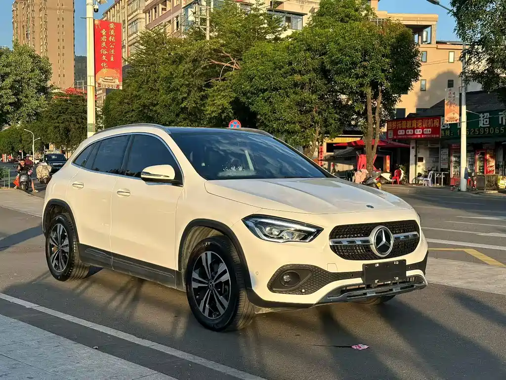 Mercedes-Benz GLA — миниатюра 3