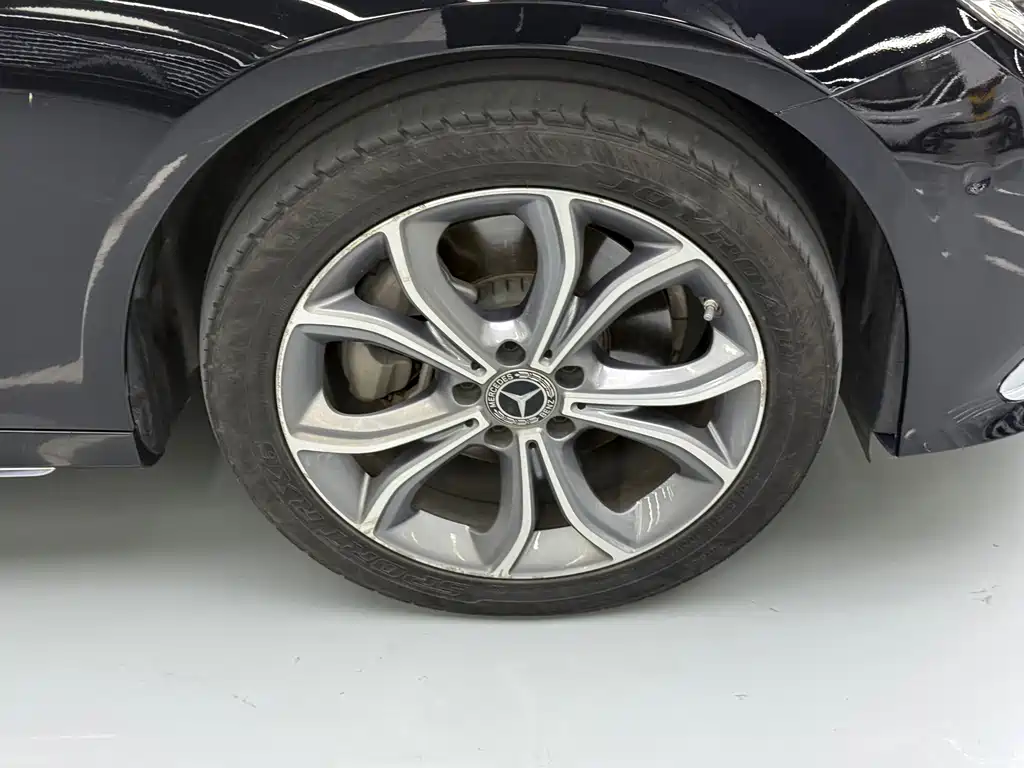 Mercedes-Benz E-Class — миниатюра 28