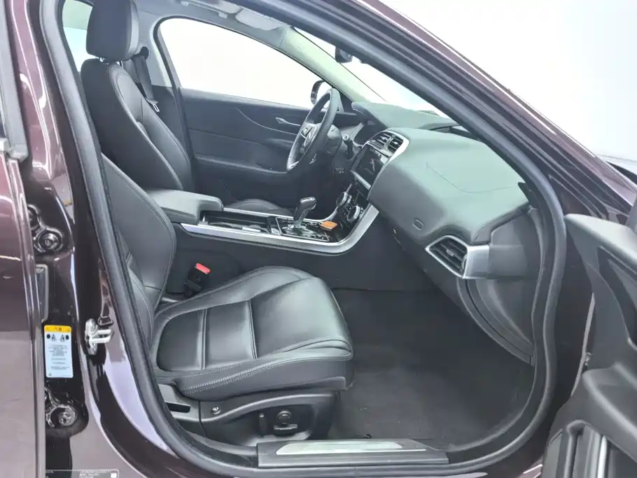 Jaguar XEL — миниатюра 8