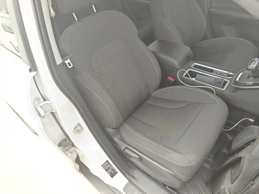 Haval M6 — миниатюра 25