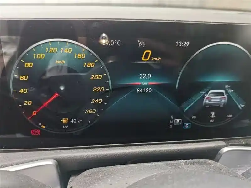 Mercedes-Benz GLB — миниатюра 6
