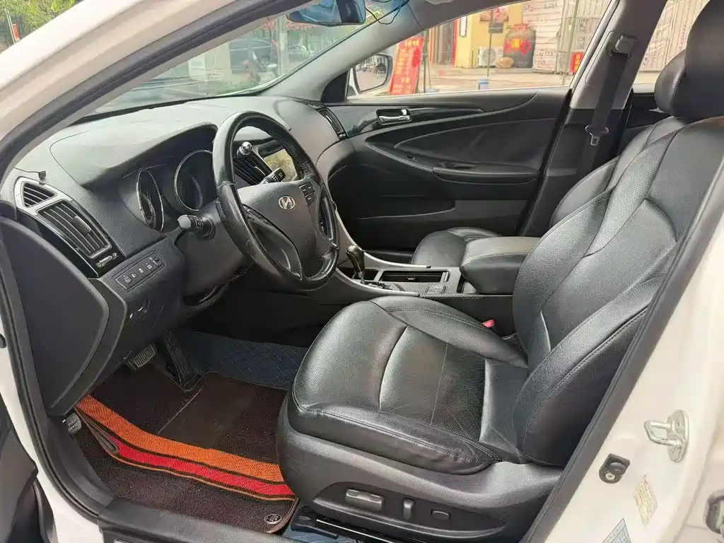 Hyundai Sonata — миниатюра 7