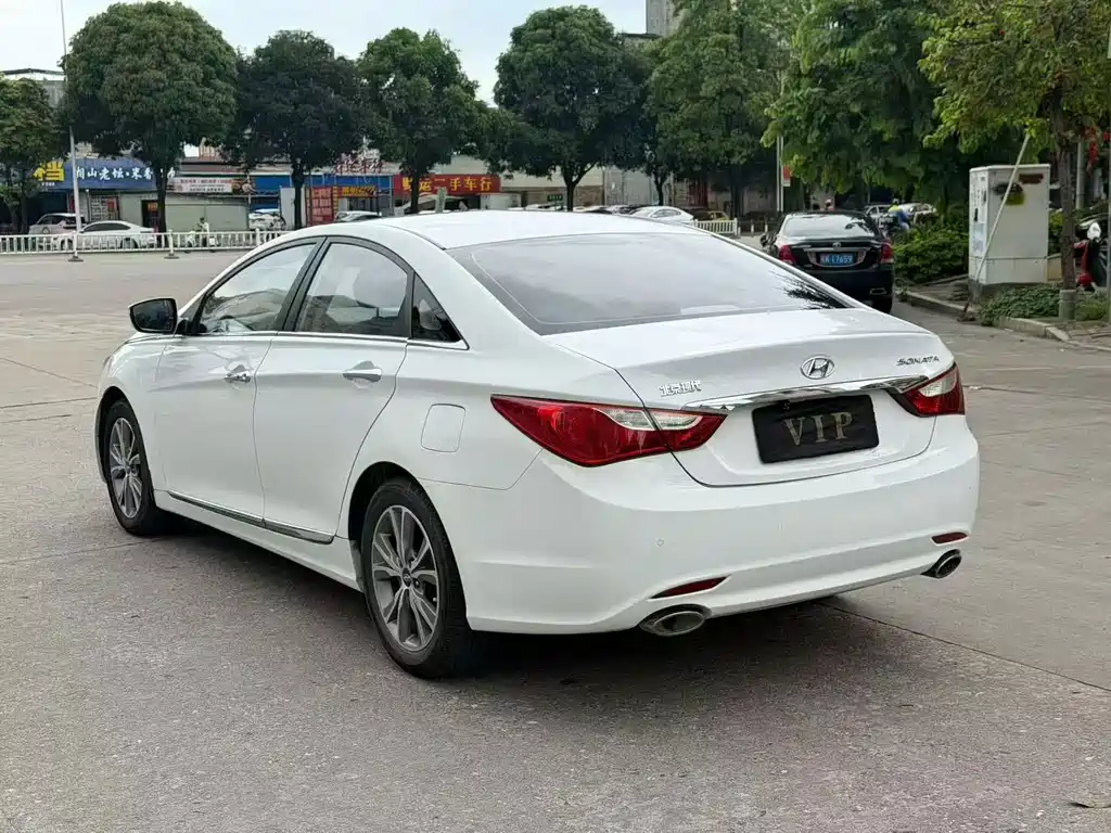 Hyundai Sonata — миниатюра 6