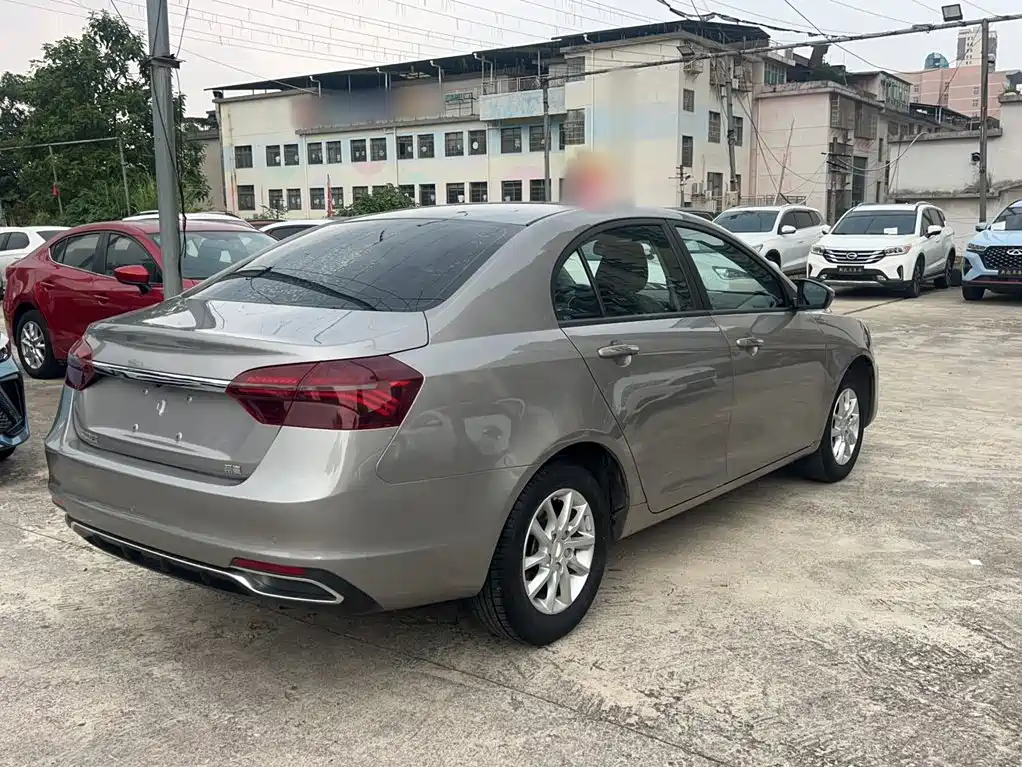 Geely Emgrand — миниатюра 21