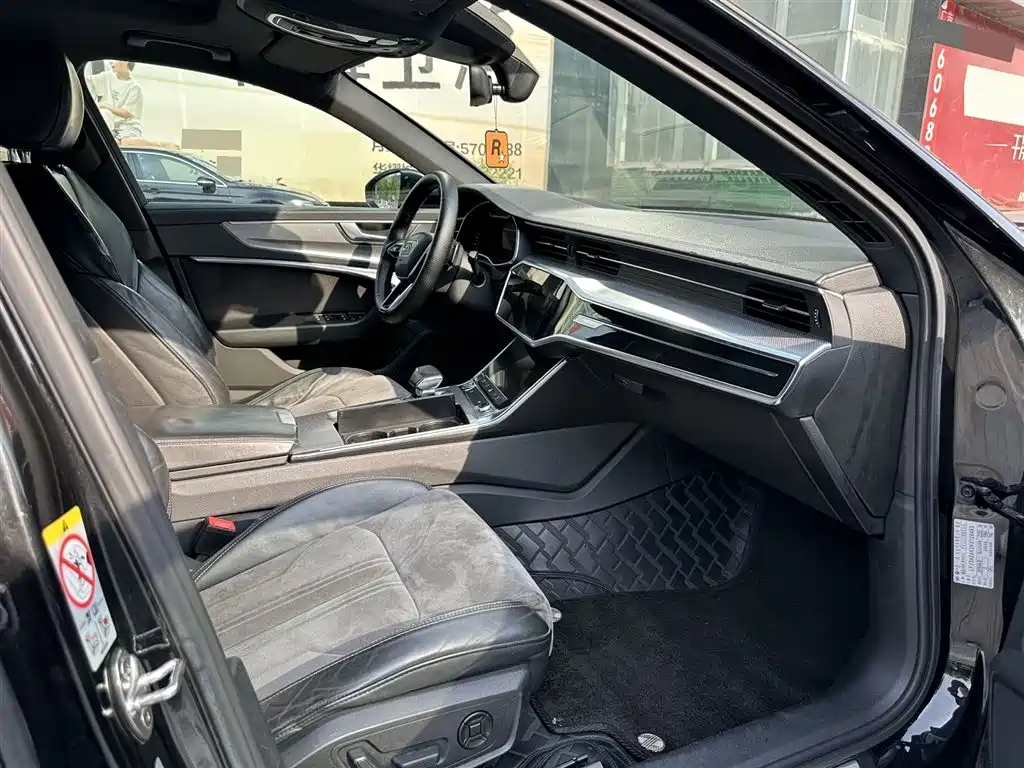 Audi A6L 2019 40 TFSI Luxury