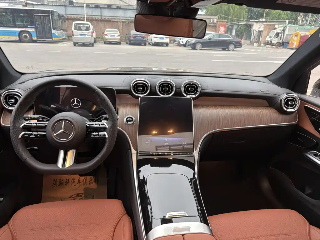 Mercedes-Benz GLC 2024 GLC 300 L 4MATIC Luxury 5 мест