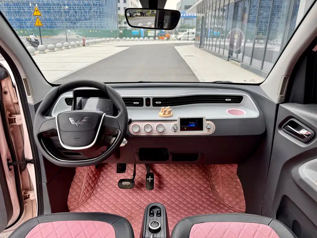 Wuling MINIEV — миниатюра 9