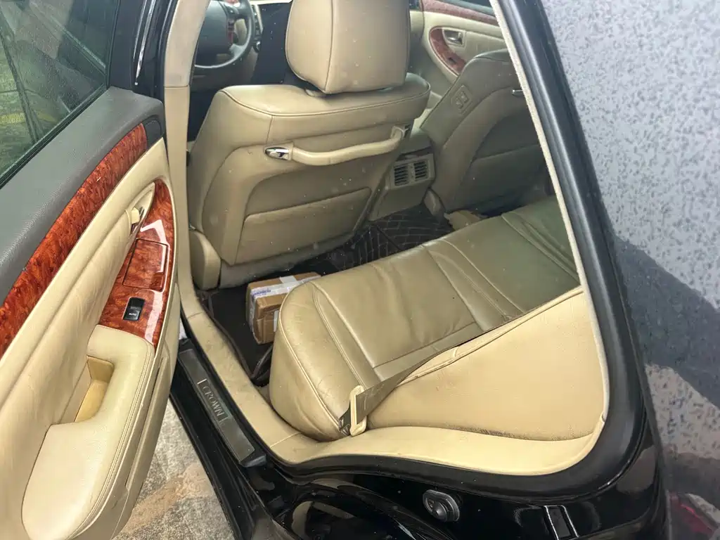 Toyota Crown 2005 3.0L Royal E