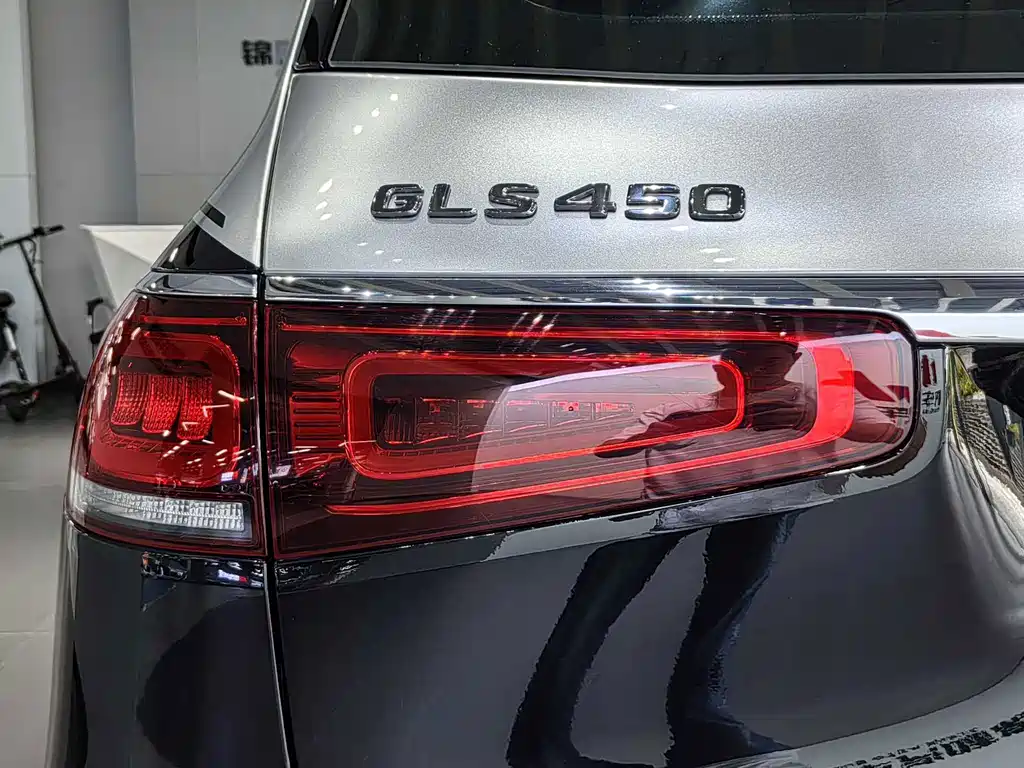 Mercedes-Benz GLS — миниатюра 7